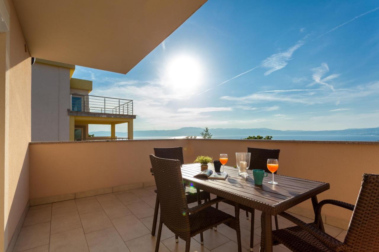 Apartments Didi Омишаль Екстер'єр фото